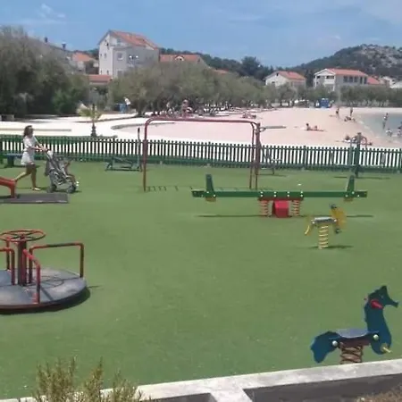 - Petra Preradovica 2k * Betina (Sibenik-Knin)